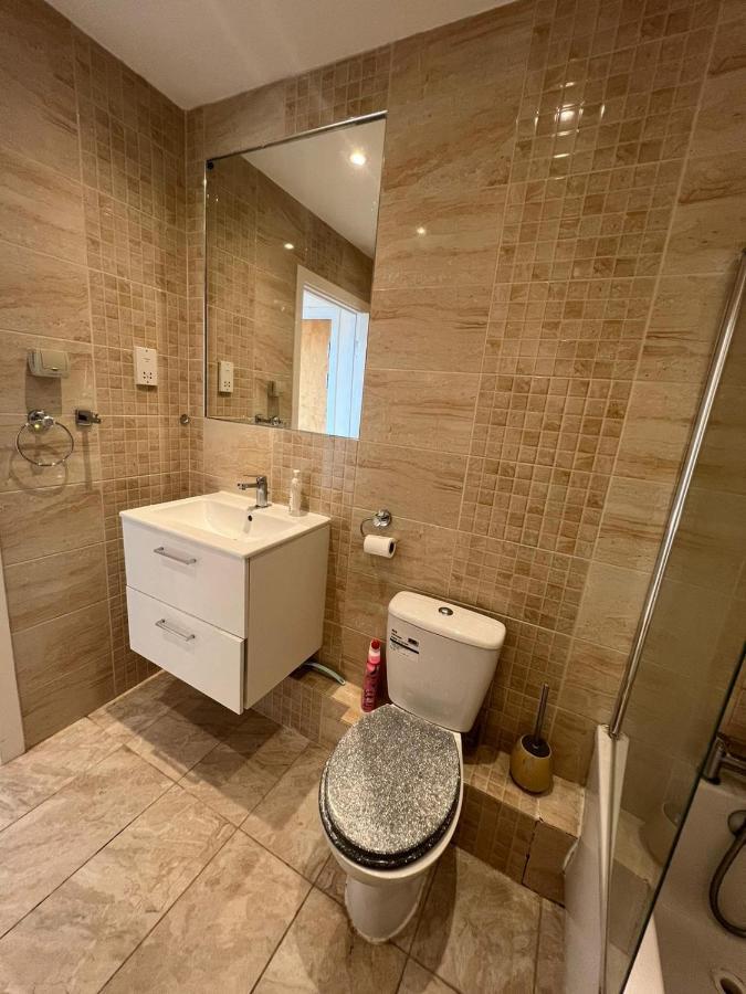 Two Bedroom With Kitchen Facility